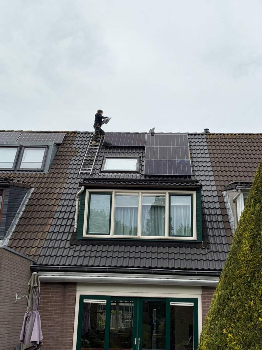 Pannenwissel, panelen weer terug