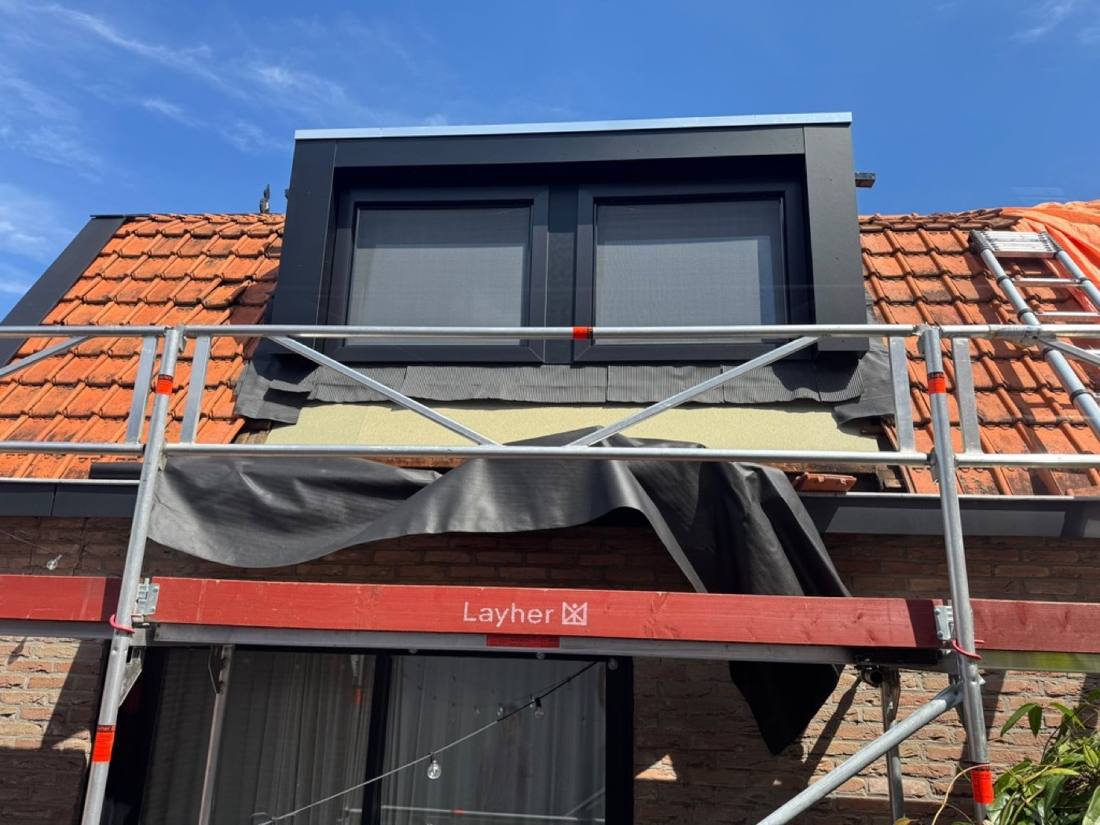 Nieuwe dakkapel geplaatst