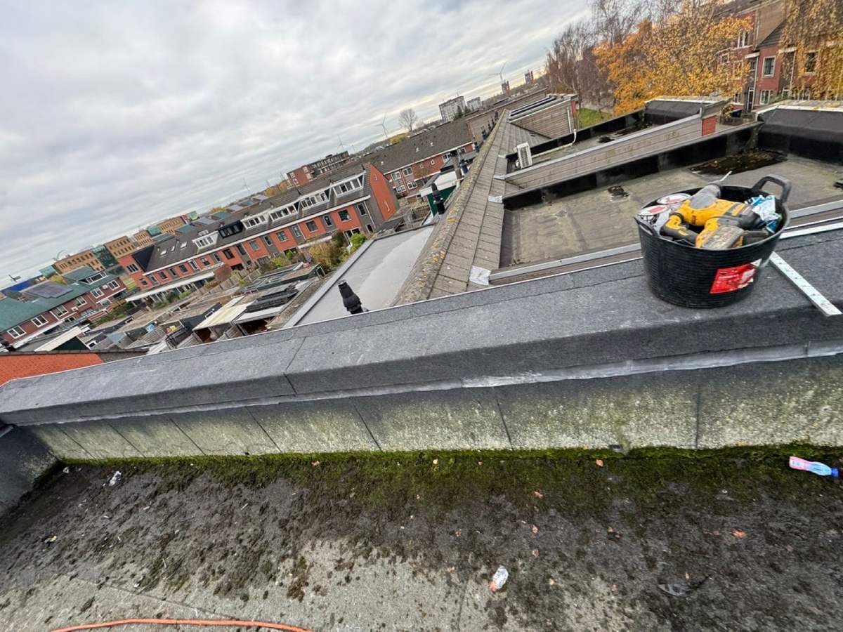 Waterafdichting van betonnen lijsten